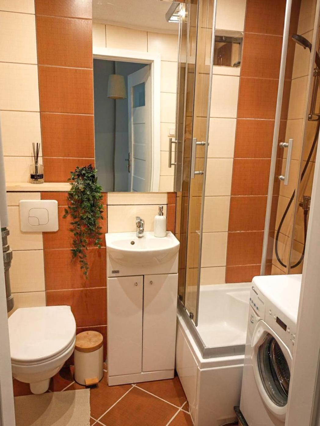 Apartament Komfortowy 3 Pokojowy Z Balkonem *